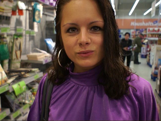 Arya_LaRoca Porno Video: Mein erstes mal mit 18j im einkaufladen!! cream**e!!
