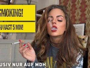 Arya_LaRoca Porno Video: Smoking! Du hast 5 Minuten!