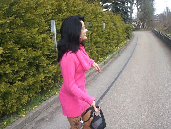 Arya_LaRoca Porno Video: Teen NS an öffentlicher Straße!